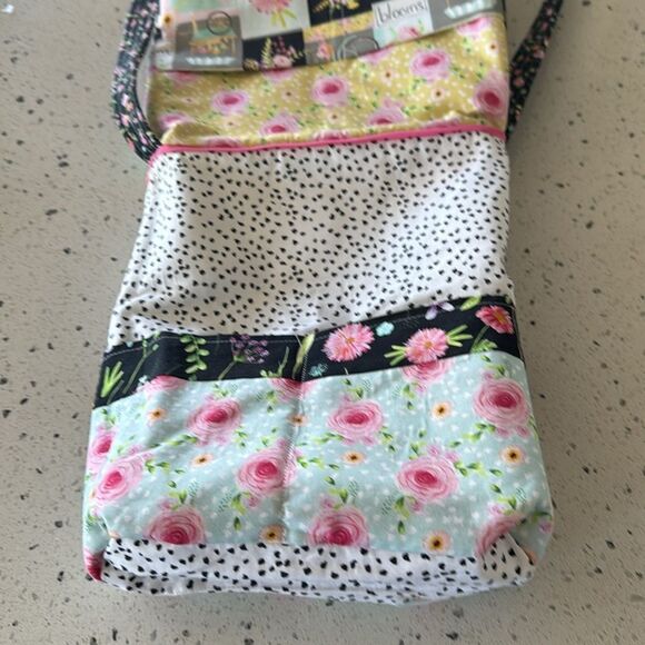handmade Multicolor Floral Crossbody Bag Shoulder Bag Summer Markets Casual EUC - Picture 12 of 14